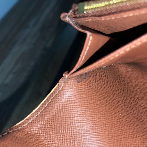 Louis Vuitton Monogram Boetie Wallet - Picture 14 of 14